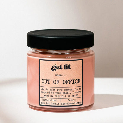 Lumanare parfumata din ceara de soia | Cadou Personalizat Get Lit | Out Of Office | OOO | Cadou corporate | Cadou Secret Santa