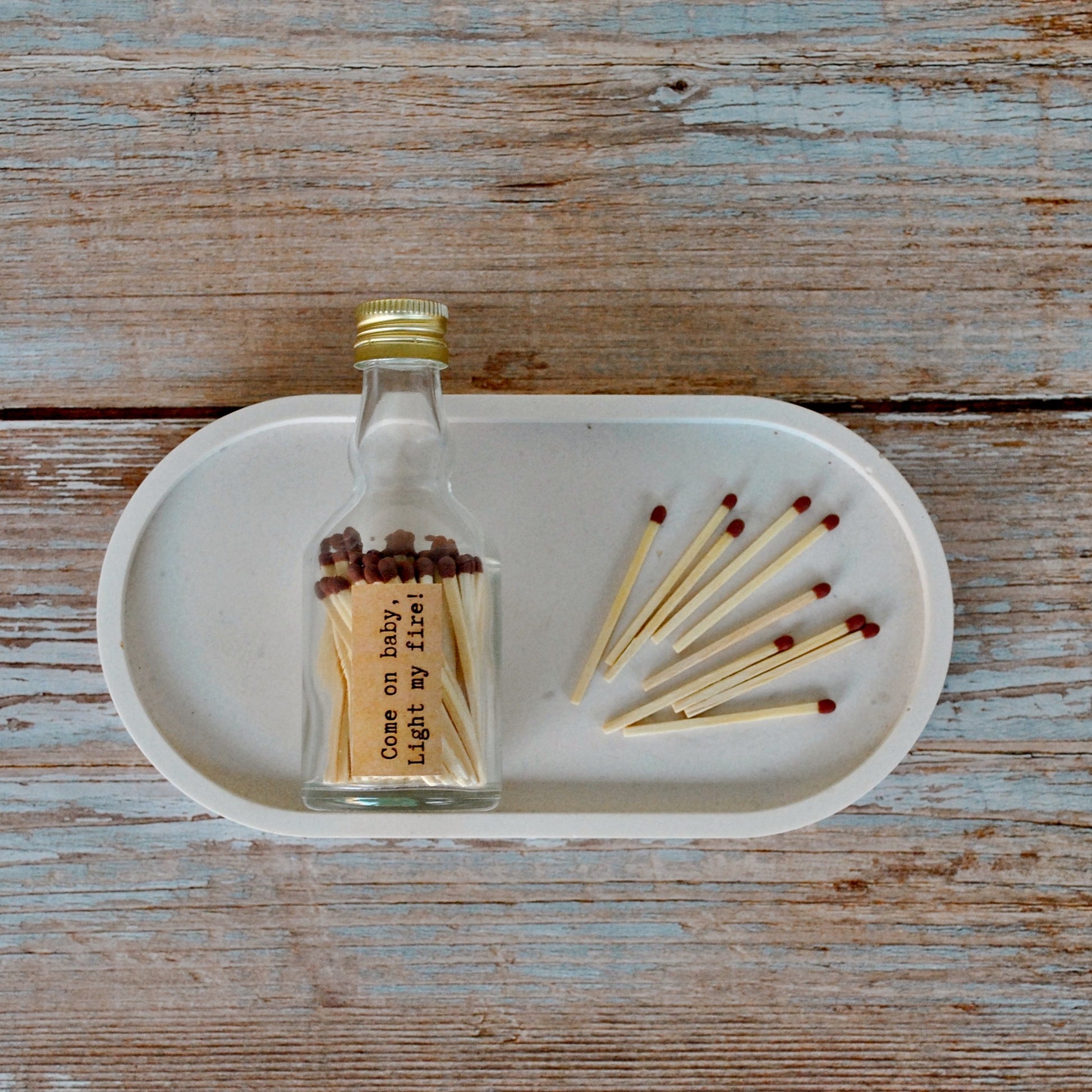 Gift Box lumanari parfumate din ceara de soia Get Lit | Handcrafted in Romania | Cadou Vegan & Eco-Friendly